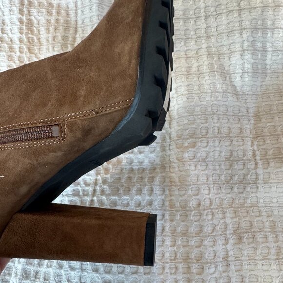 Aldo Doria suede brown ankle boot with Lug sole - Picture 2 of 7